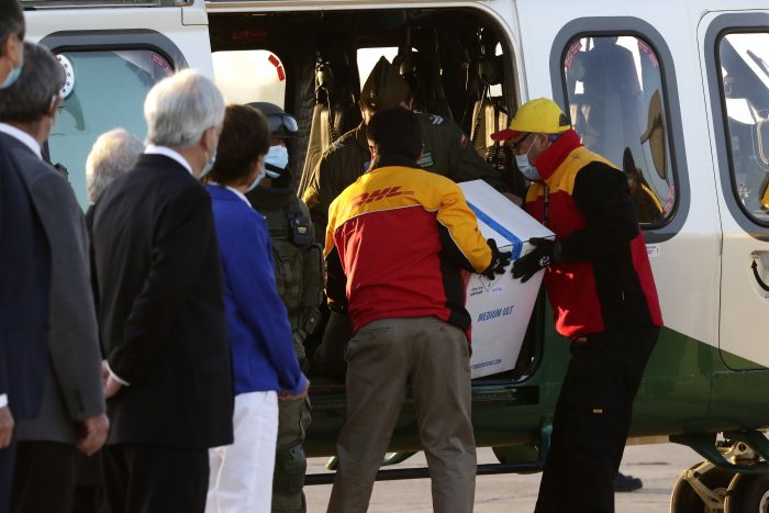 10.000 dosis de vacunas Covid-19 llegaron a Chile esta mañana