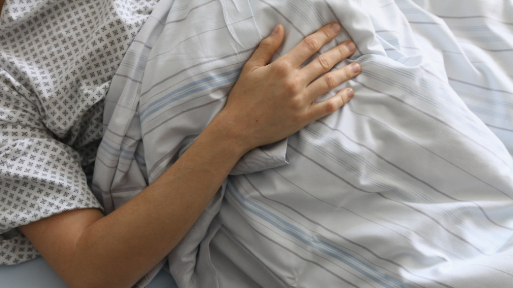 Primera paciente de Covid 19 cepa britanica recibe acoso y amenazas