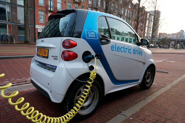 En 2035 se venderán sólo vehículos eléctricos en Chile