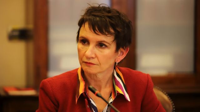 Carolina Tohá “Ojalá no perdamos tiempo en ver debajo del agua”
