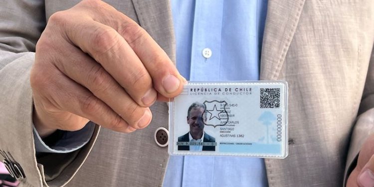 Licencia de conducir se podrá renovar en cualquier municipalidad del país