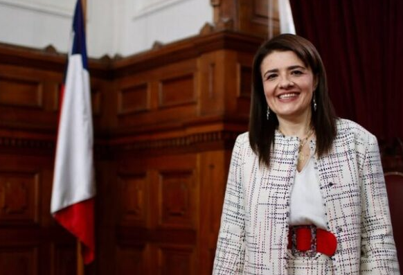 Suprema remueve a la ministra Verónica Sabaj